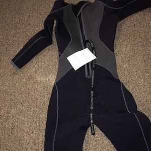 Scubapro Size M, 5 mil Everflex Wetsuit, New